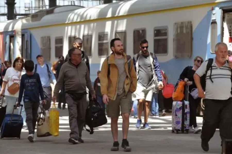 Se habilitó la compra de pasajes de tren para distancias largas