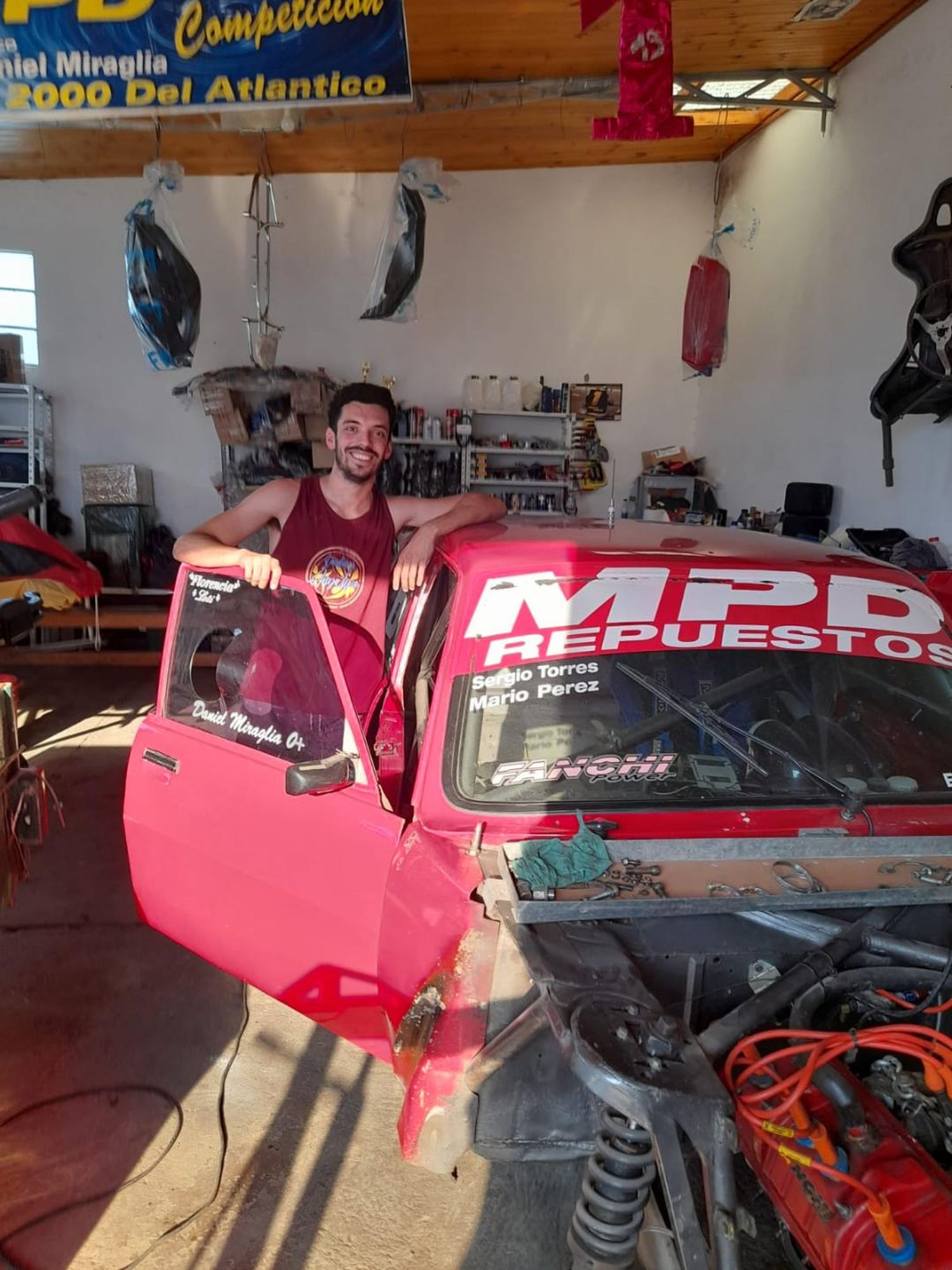 El mítico "504" de Miraglia y el homenaje de Adrián Torres