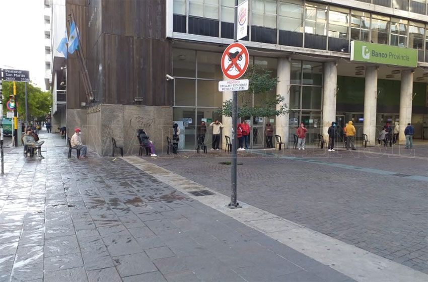 "Mar del Plata está atravesando una situación crítica y empieza a impactar en los bancos"