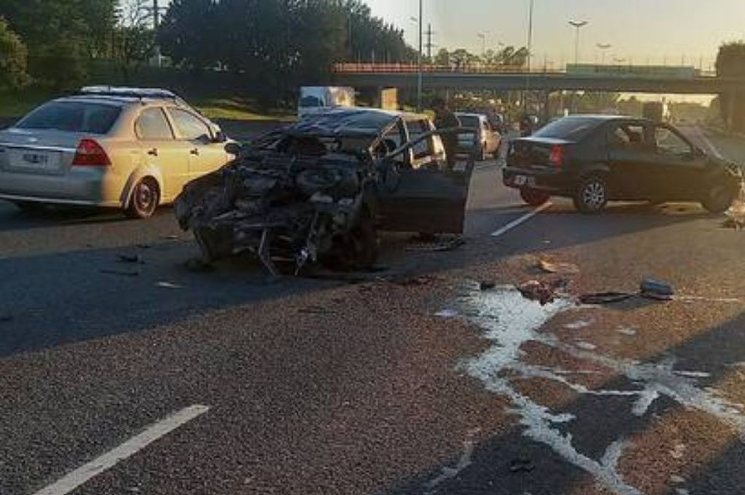 Tres vehículos protagonizaron una fuerte colisión a la altura del kilómetro 22,7.