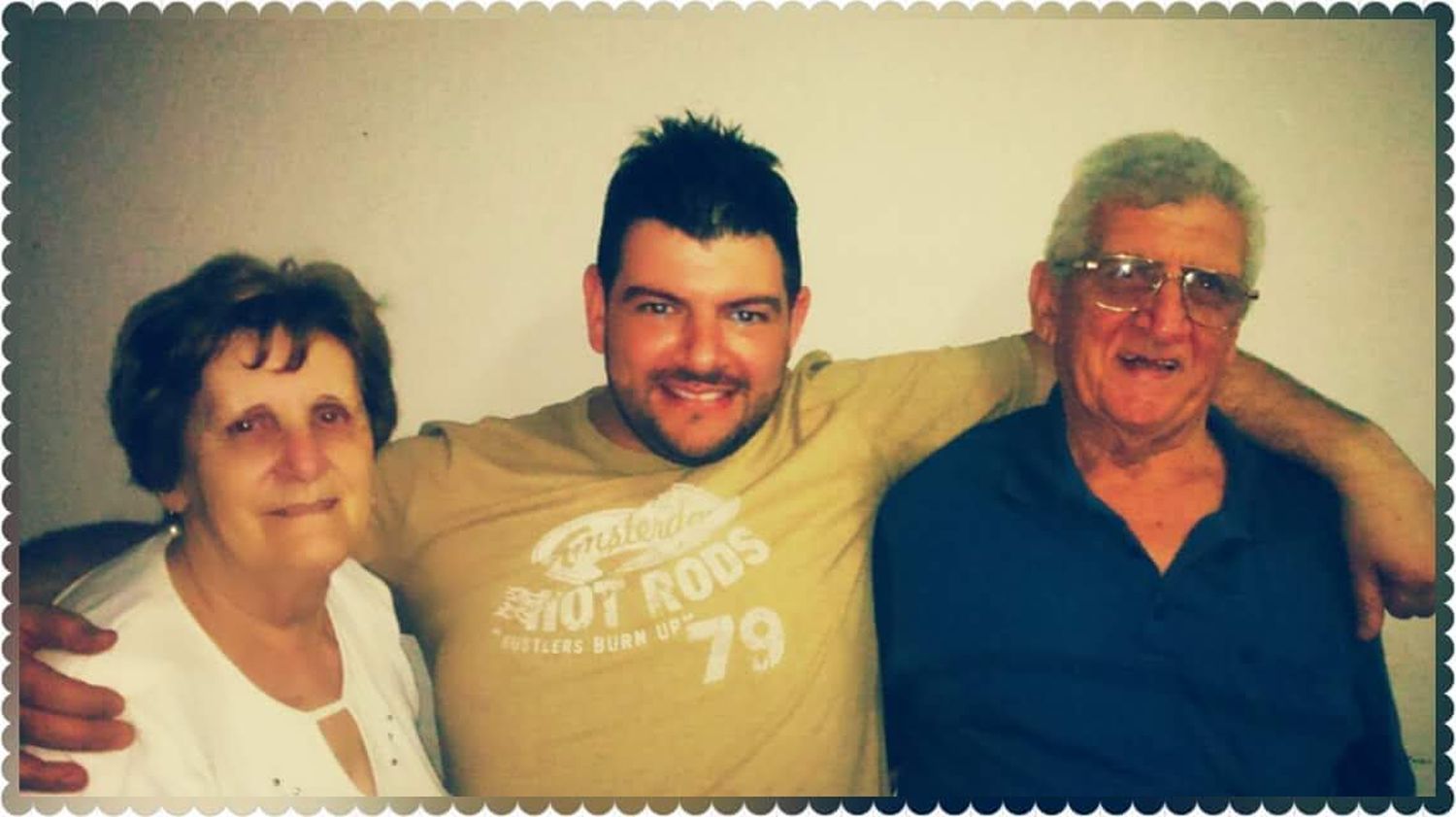 Lucas junto a sus abuelos "Kiki" Depetris  y "Tito" Fissore.