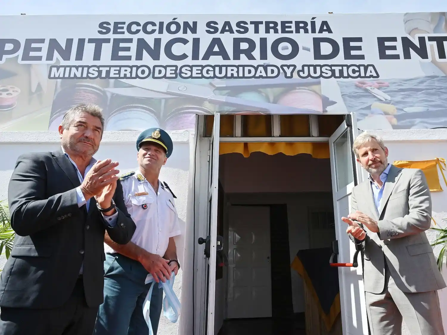 En Paraná: Inauguraron la sección Sastrería del Servicio Penitenciario Provincial