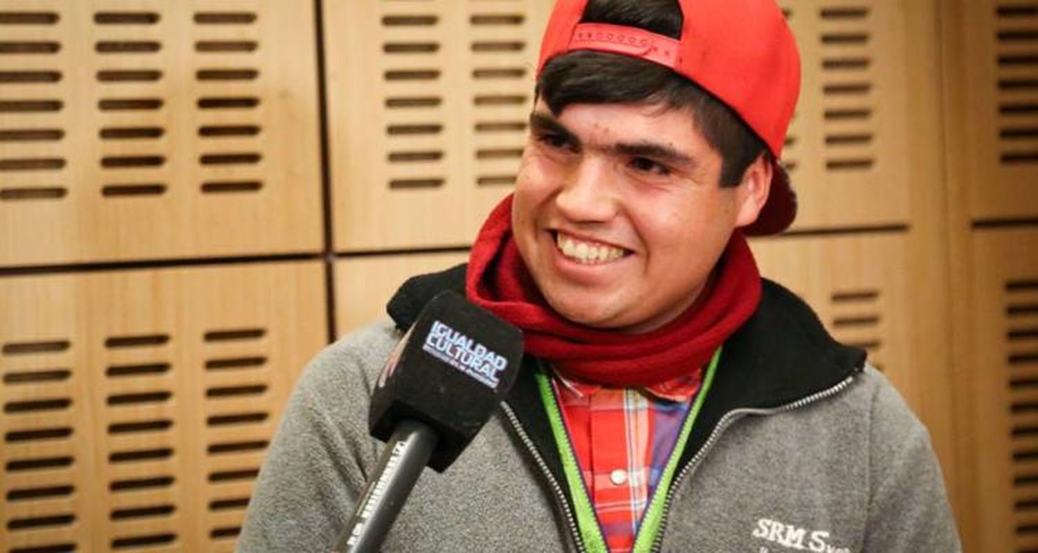 Aguardan respuesta de Emergencias Sanitarias para la derivación de un joven accidentado en ruta 191