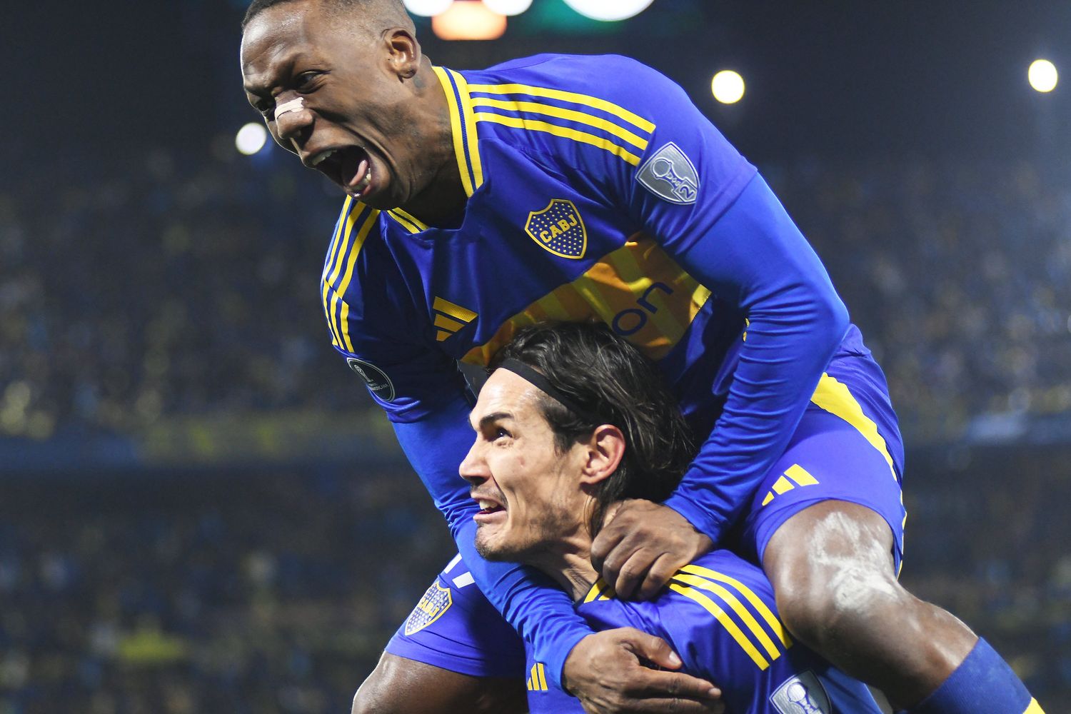 Boca supo sacar adelante el partido de ida con Cruzeiro