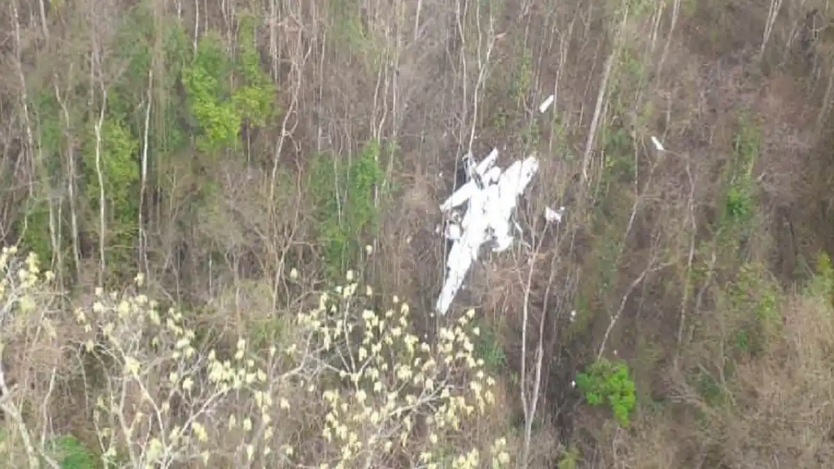 Localizan avión siniestrado cerca de aeropuerto Caracas este #01May