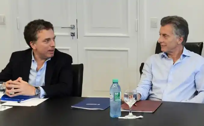 El Gobierno adelanta el pago del bono y del medio aguinaldo para la administración pública