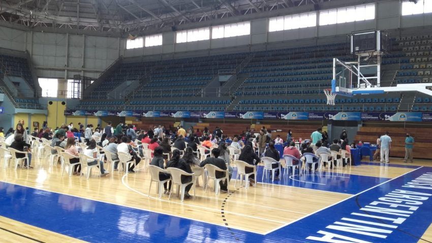 Arrancó la vacunación de adolescentes de 16 y 17 años