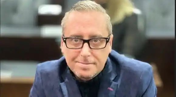 SE COMEN ENTRE ELLOS: Roque Valero pregunta «¿Quién ve TVes?»