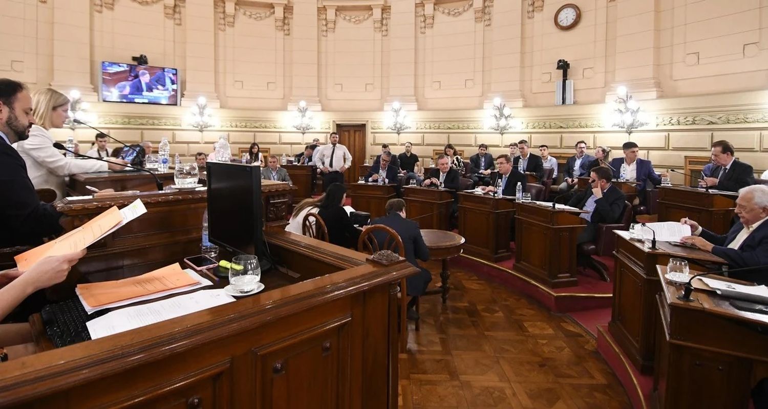 Las dos Cámaras aceptaron ampliar la situación de excepción para los ministerios de Salud y Educación, además de Igualdad y Desarrollo Humano. El trabajo en comisiones del Senado y con funcionarios de la Casa Gris fue clave. Crédito: Pablo Aguirre