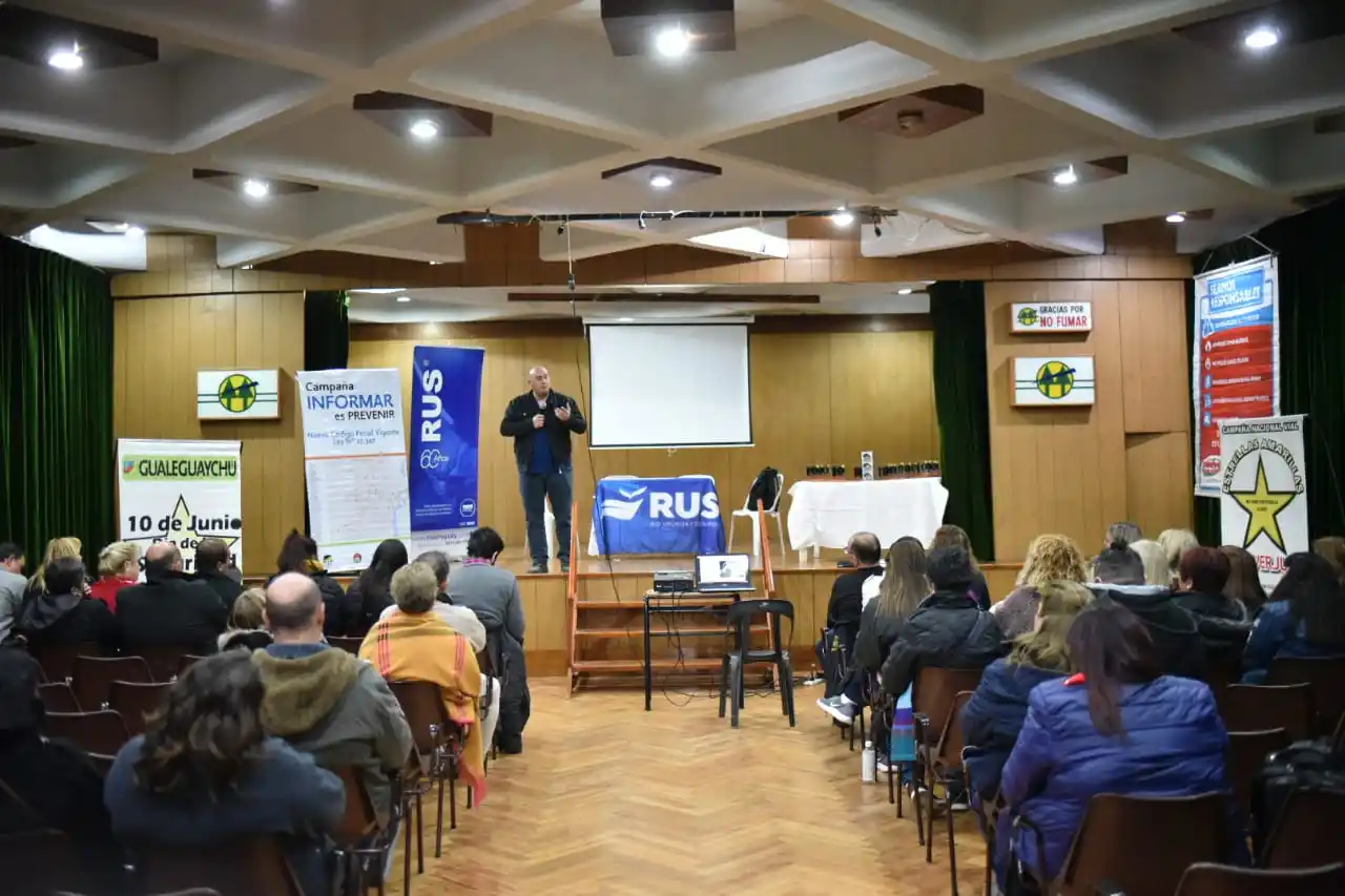 Con el recuerdo de las víctimas,Aciverjus conmemoró los diez años de trabajo social