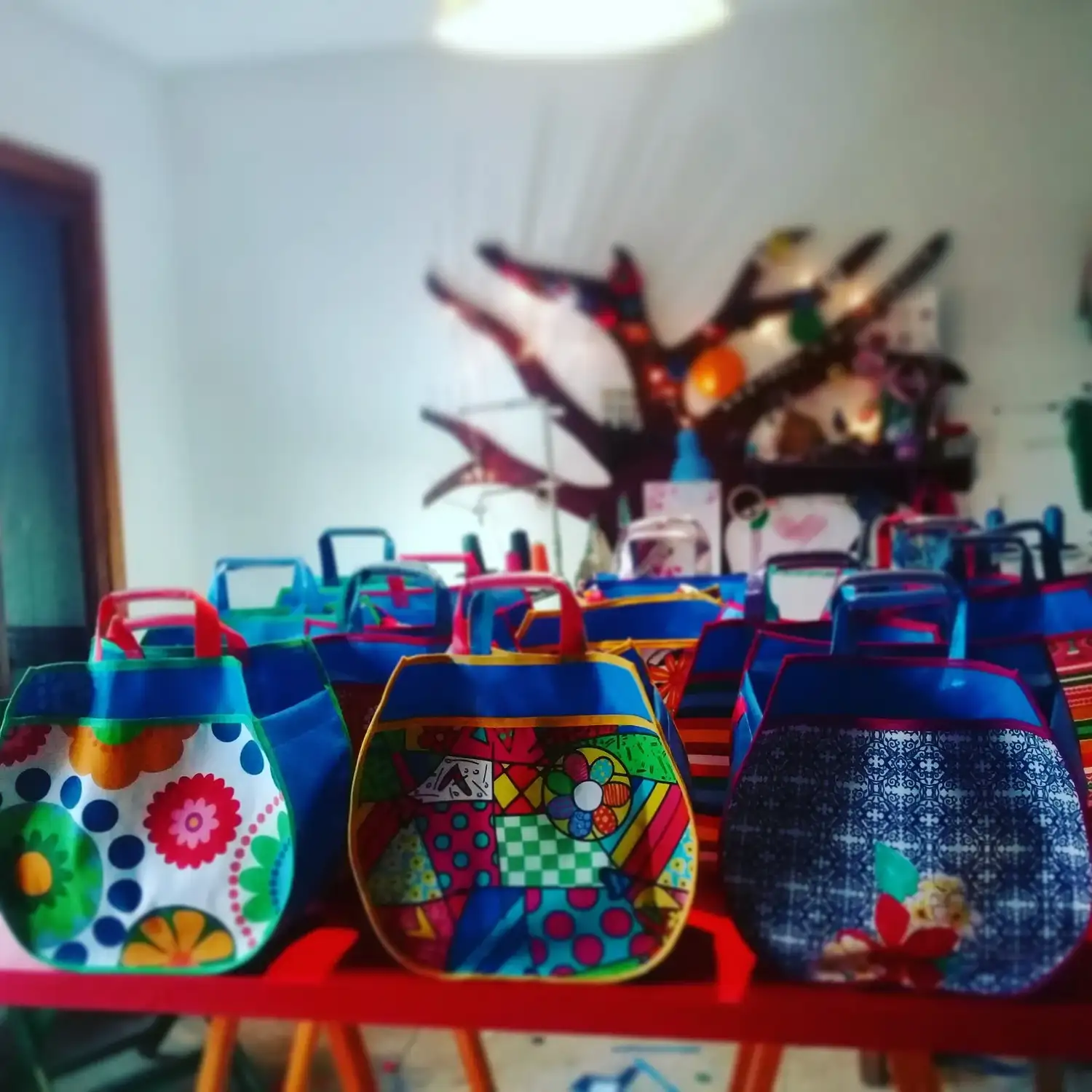 Harta Pacha, emprendimiento de Tandil que produce objetos con materiales reciclados.