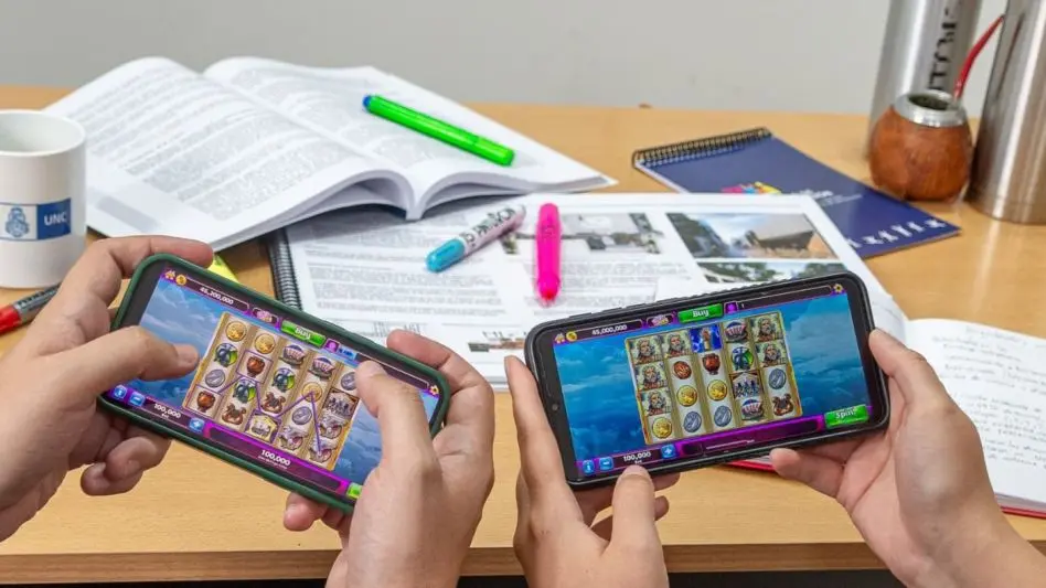 Apuestas online en los jóvenes: "no se trata solo de un componente adictivo"