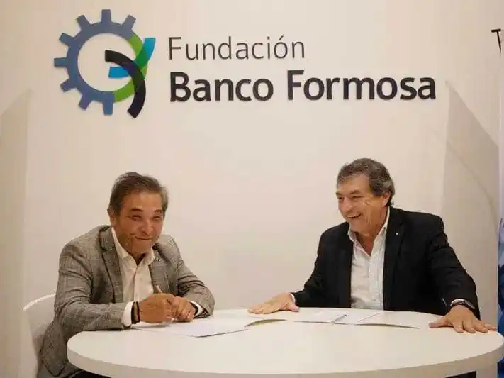 Impulsan un programa conjunto 
de educación financiera en escuelas