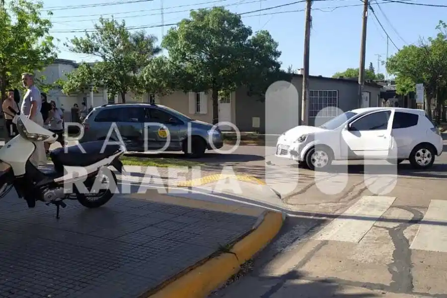 FOTOS | Fuerte accidente en el 9 de julio: estaba aprendiendo a manejar y chocó contra otro vehículo