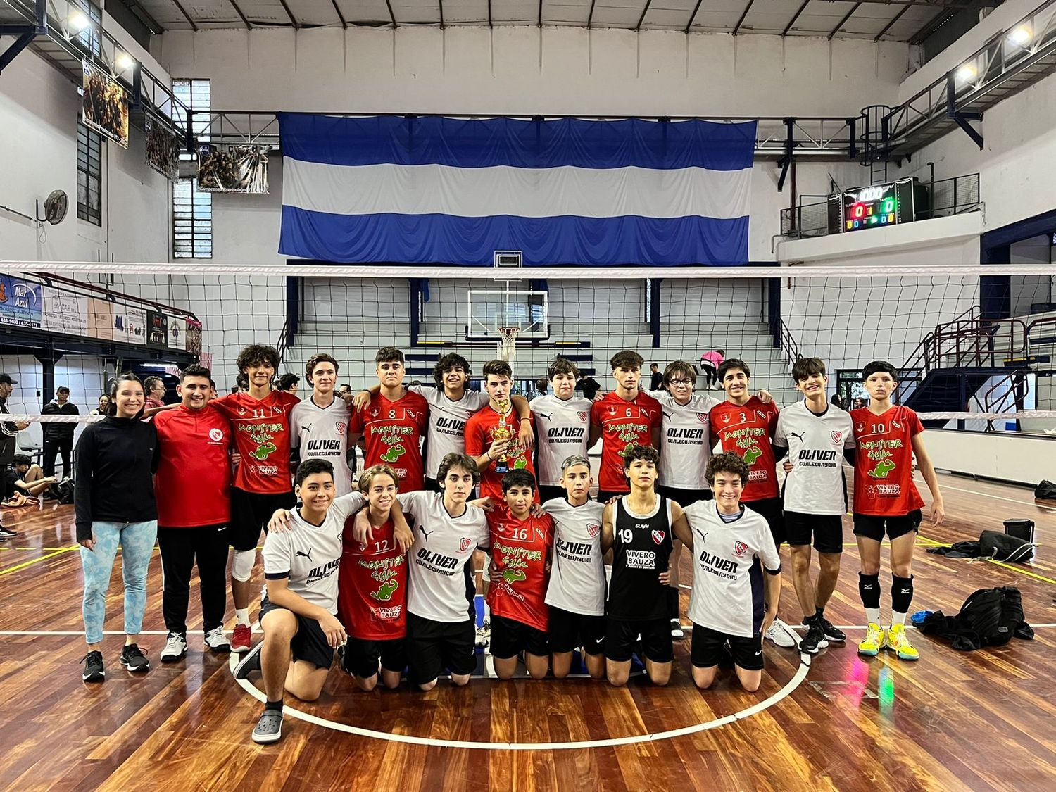 Independiente fue subcampeón en el Abierto Amistad en Náutico Avellaneda de Rosario