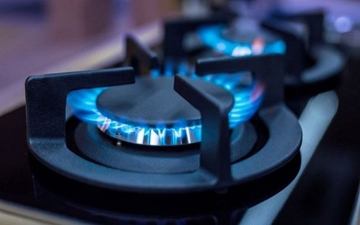 Frenan nuevas subas de tarifas de luz, gas, transporte y celular (inyectarán más subsidios)