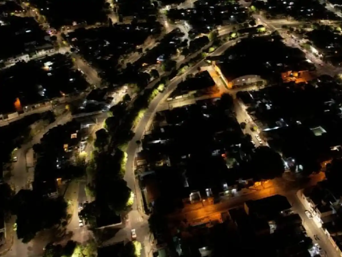 Ciudad de Córdoba: La Cañada, iluminada de punta a punta