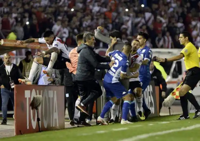Nueva sanción a River por la pelea de Enzo Pérez con Centurión

