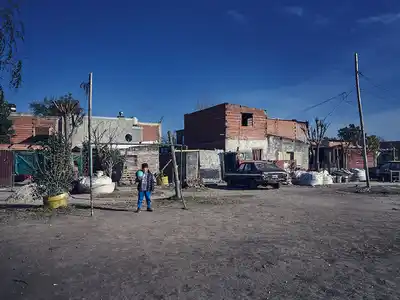 Para la UCA, las mediciones del Indec sobreestimaron la reducción de la pobreza iniciada en 2023