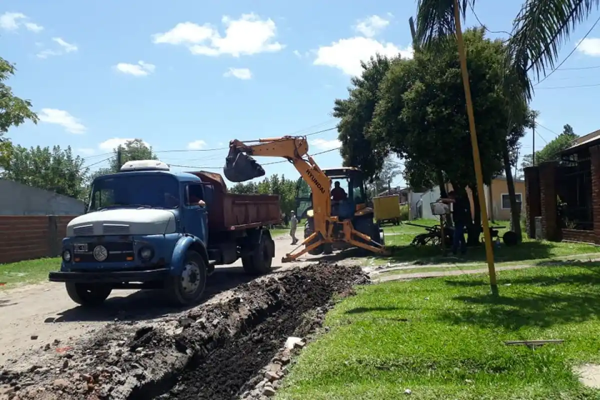 Mi Barrio tiene Acceso: comenzó una nueva obra de cordón cuneta
