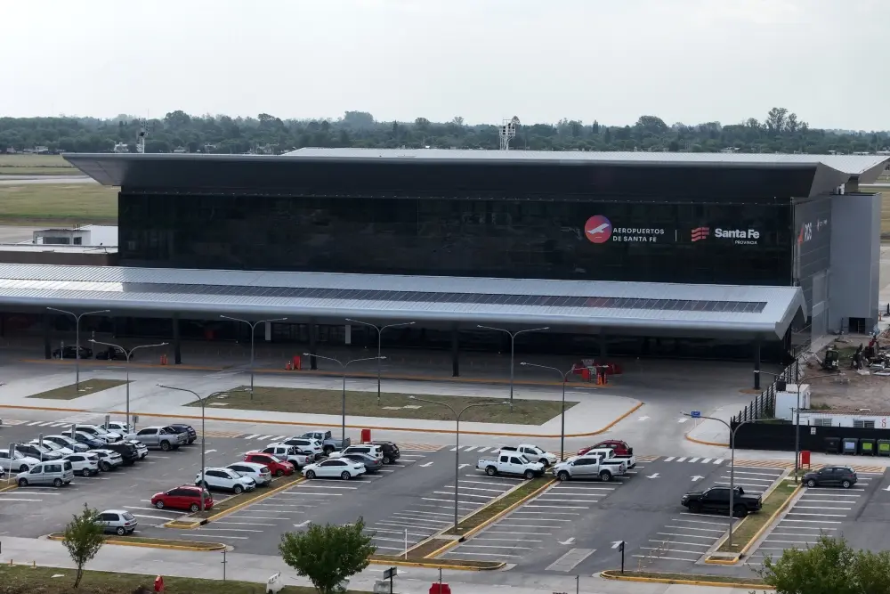 El Aeropuerto de Rosario registró el mejor inicio de temporada en 5 años y trabajan en conexiones para el Mundial