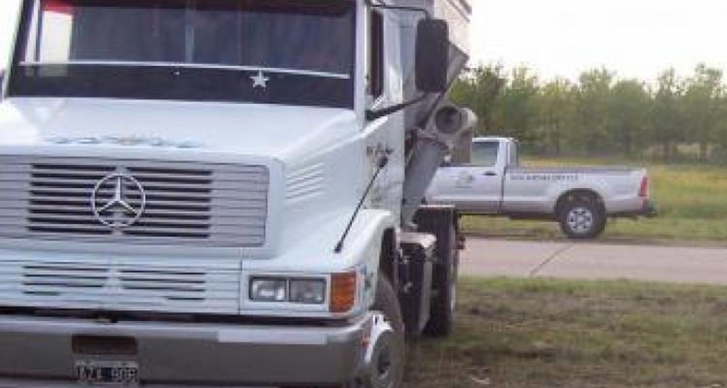 Roban camión cargado con soja