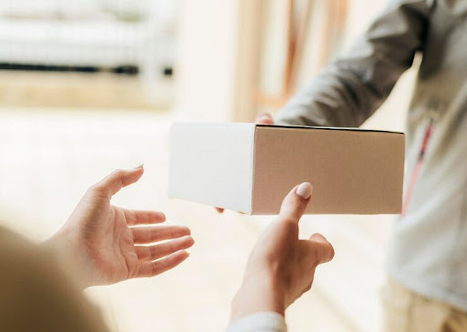 Desregularon aún más el servicio postal para que particulares puedan brindar el servicio