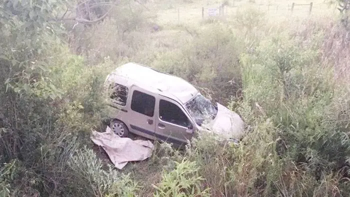 Conductor falleció tras el despiste de su camioneta