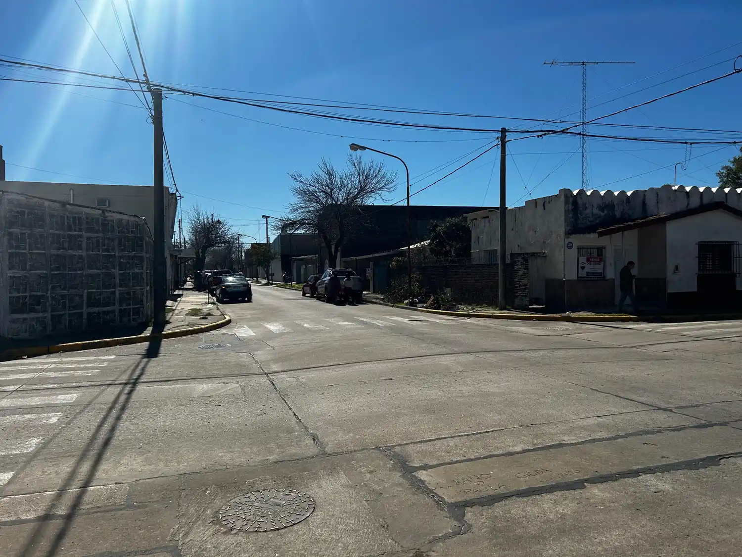 Accidente entre una camioneta y un adolescente en bicicleta en barrio Lehmann - 1