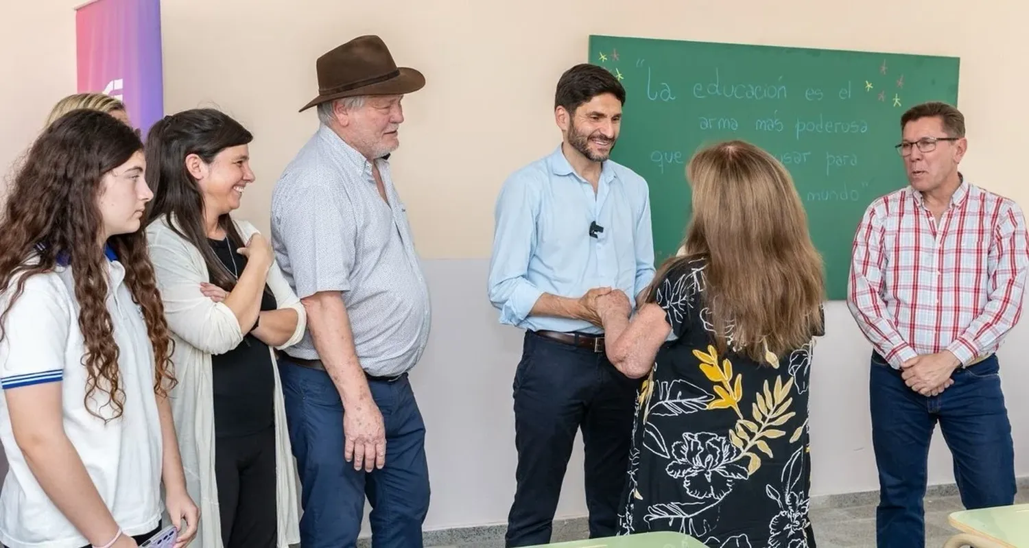 “Por mandato del gobernador Maximiliano Pullaro, priorizamos las escuelas para que todas tengan las condiciones de infraestructura adecuadas con el fin de fortalecer los aprendizajes”, sostuvo el ministro de Educación, José Goity.