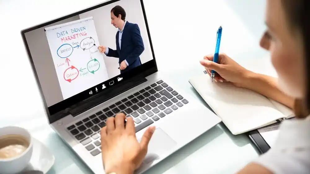 Diplomatura .Es dictada por la Facultad de Exactas y Naturales de la UBA