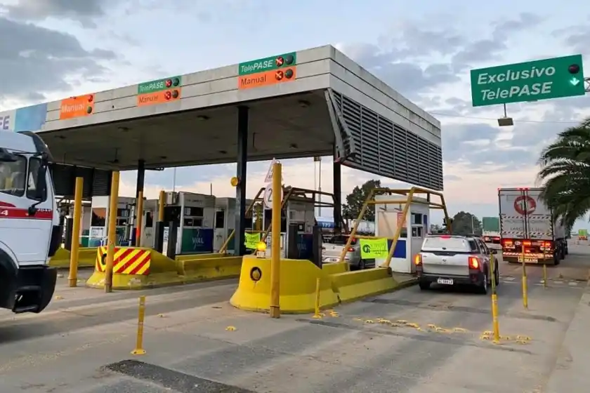 El Gobierno fijó diciembre de 2026 como fecha límite para modernizar todos los peajes del país