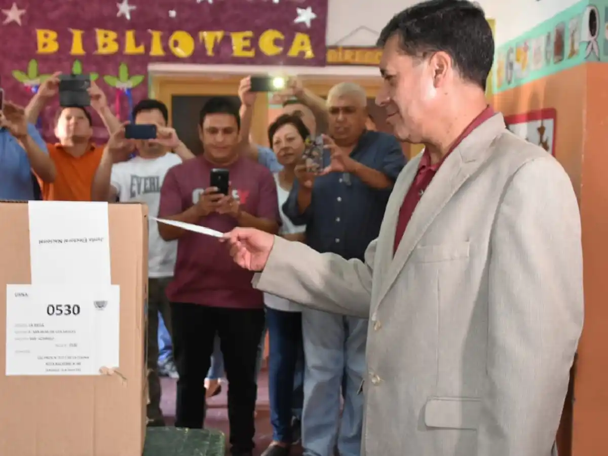 Ganó el “Sí” en La Rioja y Casas podrá competir por un nuevo mandato