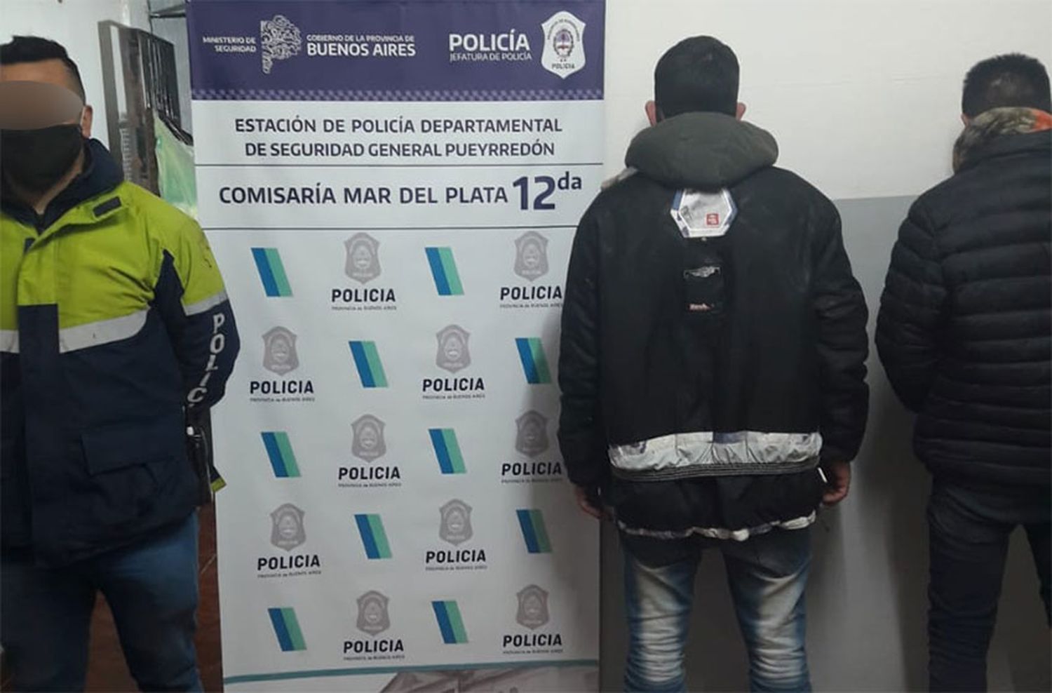 Tras una persecución detuvieron a delincuentes que habían robado una moto