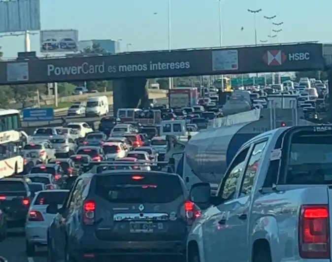 Accesos CABA - Conurbano: Se implementan los "controles sanitarios" que anunció Kicillof este viernes