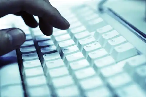 En Argentina se denuncian 120 casos de robo de imágenes hot por mes