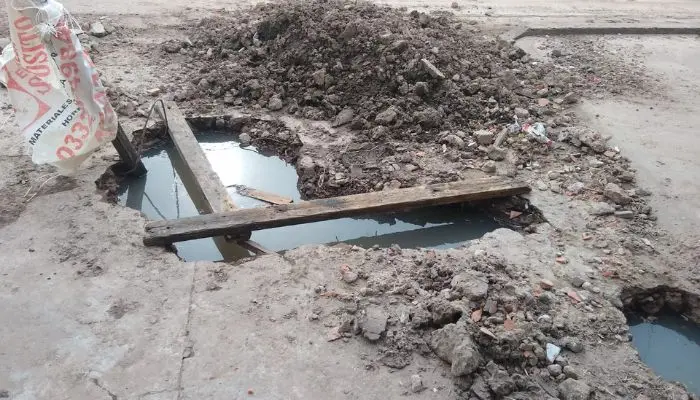 Bottaro 2400: “Con la materia fecal de todos los vecinos”