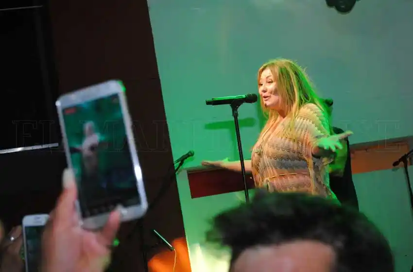 Contundente show de Amaia Montero en Espacio Clarín