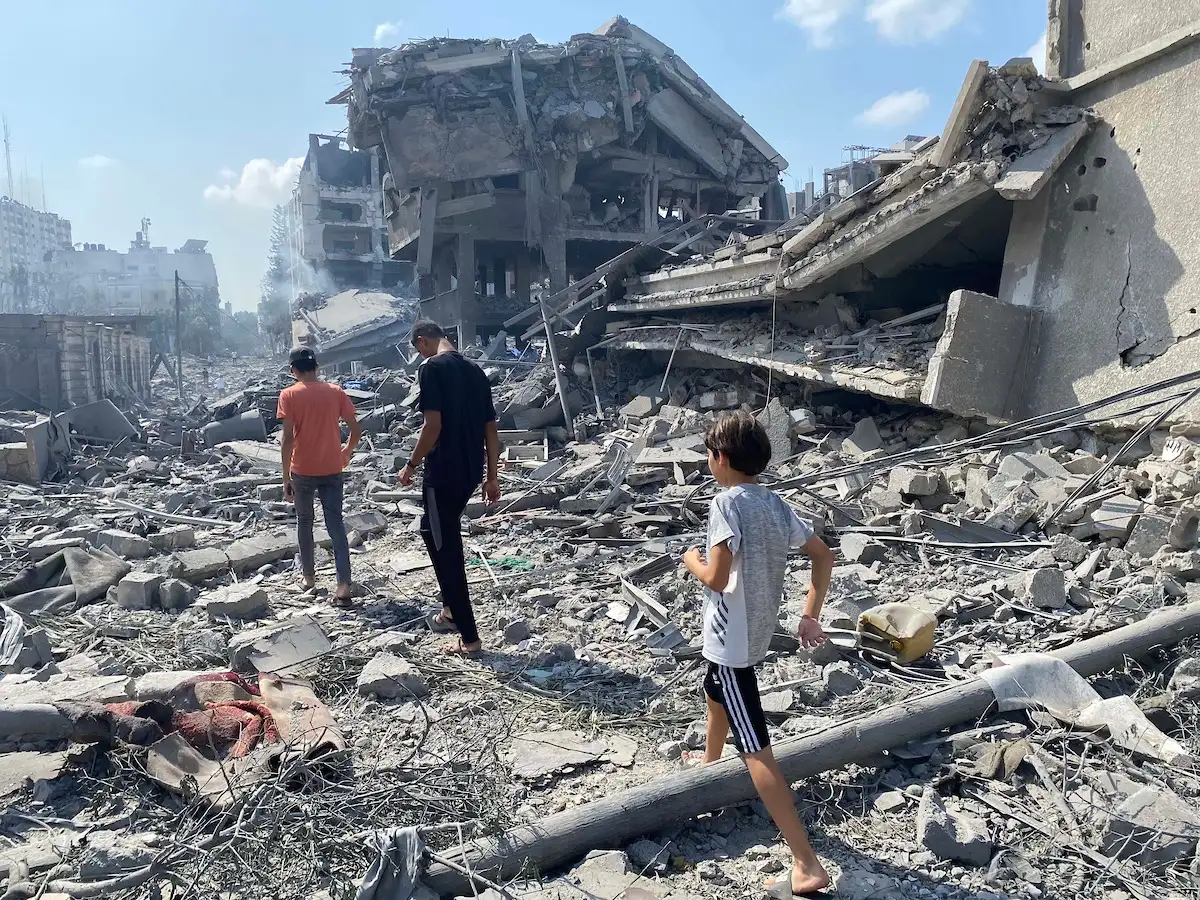 Guerra. Daños en Gaza tras un bombardeo israelí. Wikimedia