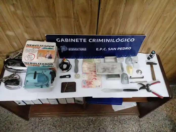 Detuvieron a un joven de 17 años y a otro de 15 por el robo a la mujer de 90 años que fue maniatada