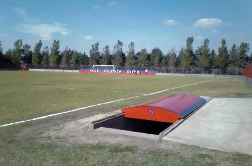 Agresión brutal a un juez de línea