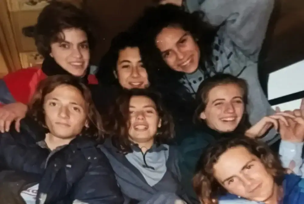 Egresados de 1991 del Almafuerte repiten su viaje a Bariloche - 1