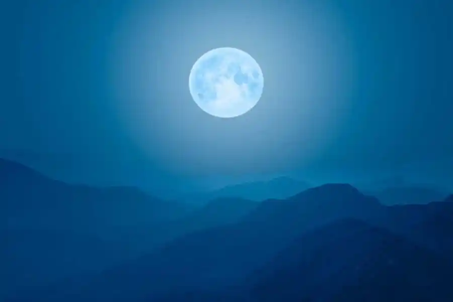 Esta noche sale la última Superluna Azul hasta 2037: la NASA explica qué es