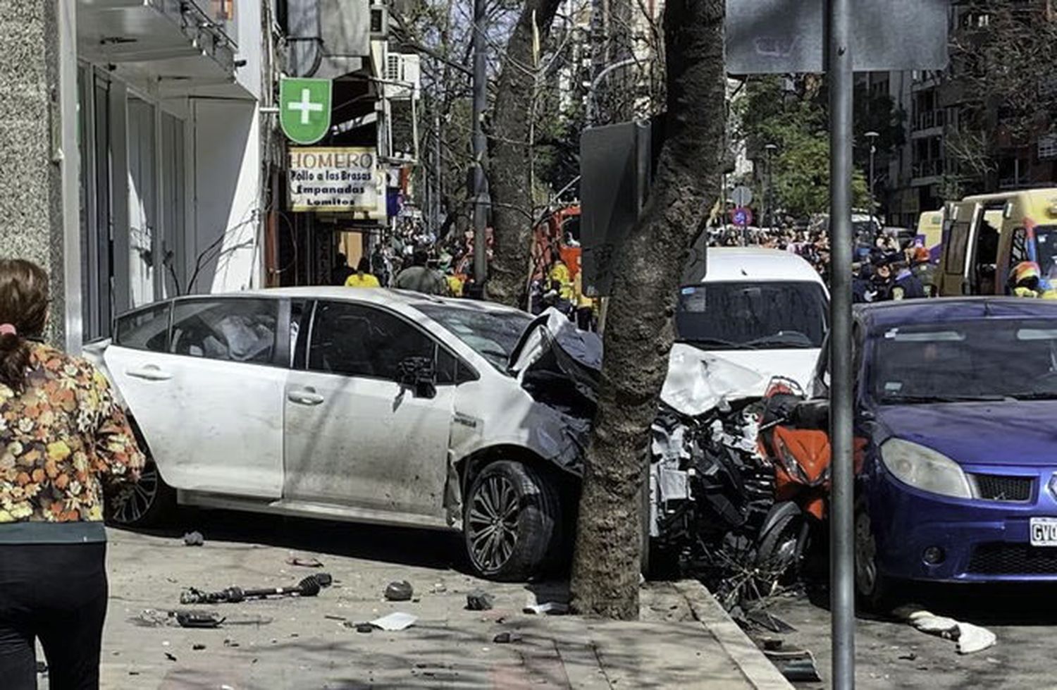 El auto embistió al menos a 35 personas en la capital cordobesa.