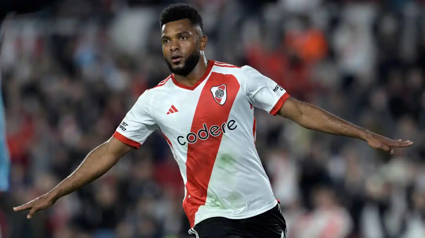 El delantero se encuentra de mini-pretemporada con el equipo que conduce Marcelo Gallardo.