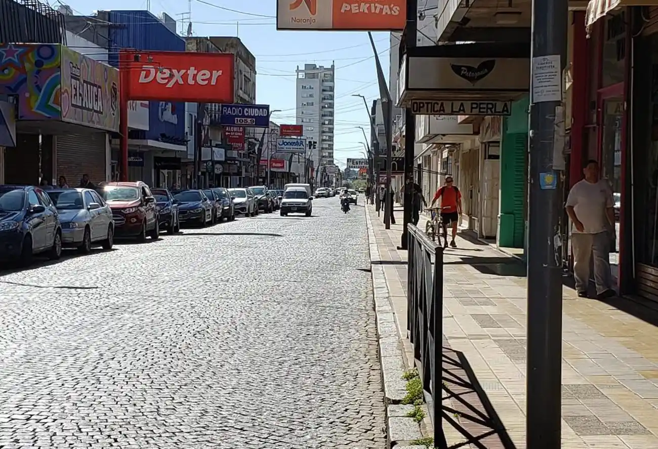 La Policía ahora aseguró que no cerrarán comercios escenciales desde las 17