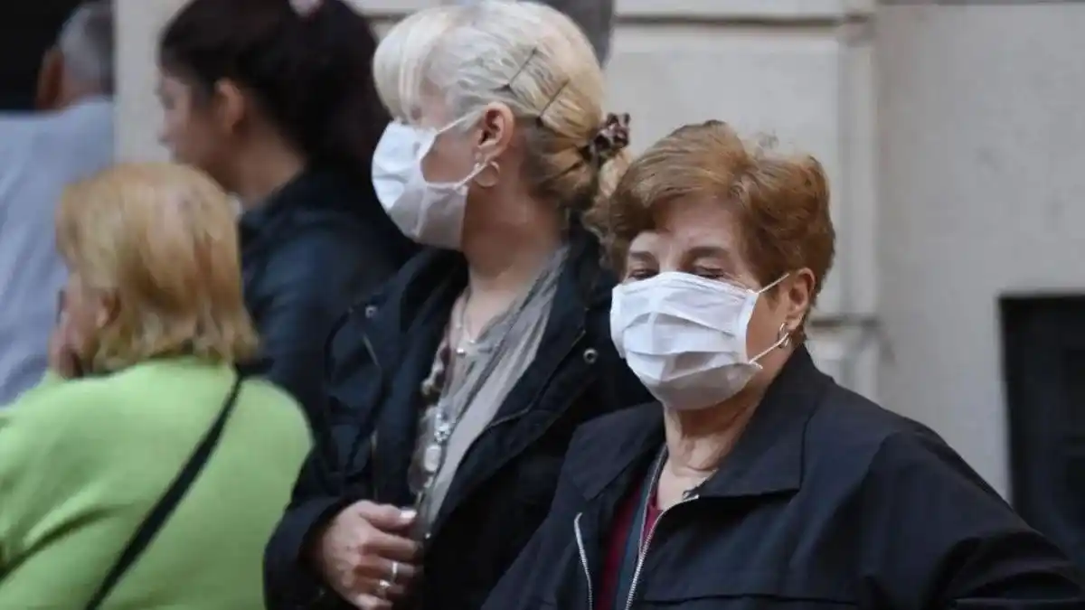 Provincia anunció que los jubilados cobrarán el medio aguinaldo completo y restableció la atención en 18 municipios