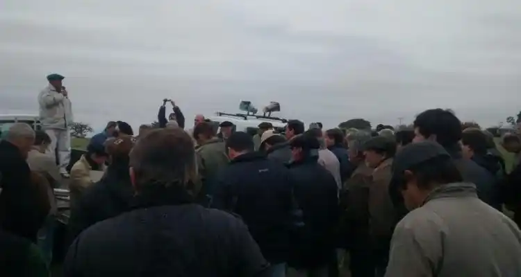 Buzzi recordó la relación del campo con Kirchner y se refirió a Cristina como "la viuda"