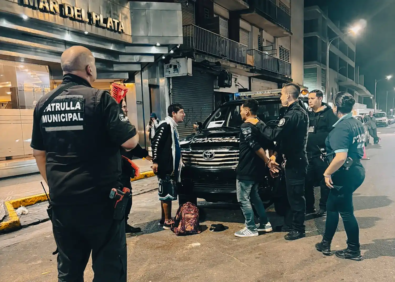 El hecho ocurrió en la intersección de Rivadavia y Corrientes, cuando personal municipal realizaba tareas de patrullaje.