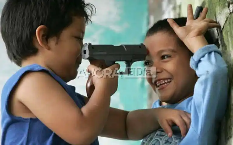 Armas para niños: ¿Cuáles son las implicancias de este tipo de juguetes y las violencias naturalizadas?